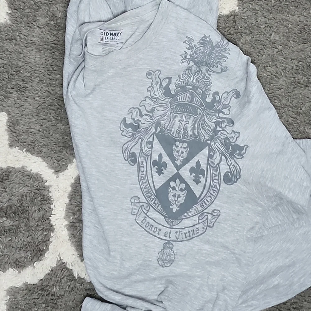 Old Navy Thermal - Picture 4 of 4